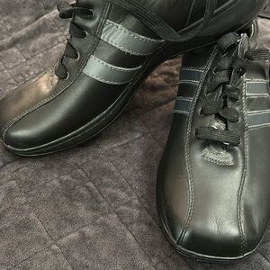 Men's Leather Sporty Black Leather Shoes 10 New no tags